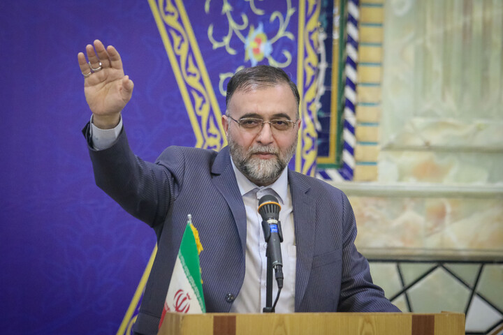 تصاویر/ نشست نماینده ولی فقیه در آذربایجان غربی با علما و طلاب استان مقیم قم