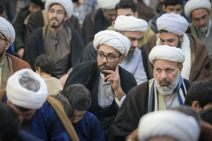 تصاویر/ نشست نماینده ولی فقیه در آذربایجان غربی با علما و طلاب استان مقیم قم