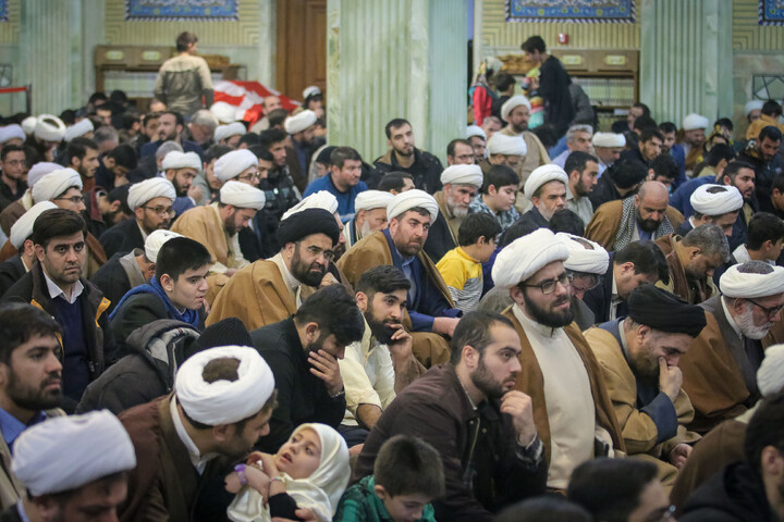 تصاویر/ نشست نماینده ولی فقیه در آذربایجان غربی با علما و طلاب استان مقیم قم