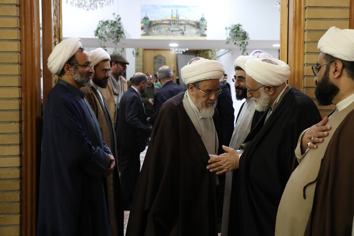 تصاویر/ مراسم گرامیداشت شهدای اغتشاشات اخیر در حرم حضرت معصومه(س)