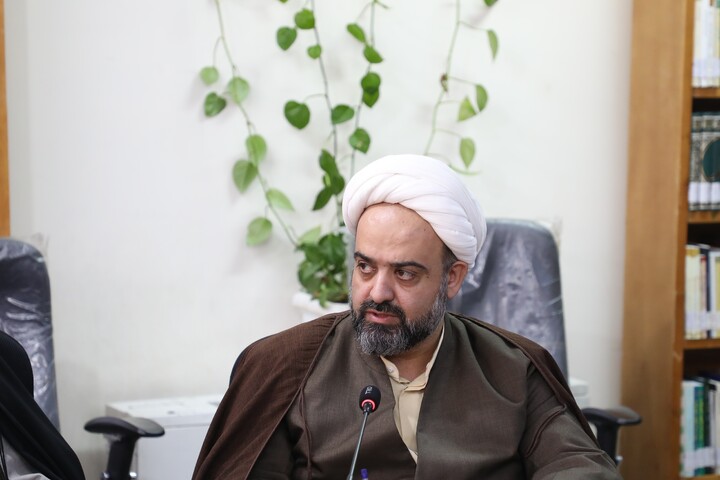 تصاویر/ نشست هم اندیشی دبیران گروه های علمی مرکز تدوین متون و منابع درسی حوزه های علمیه