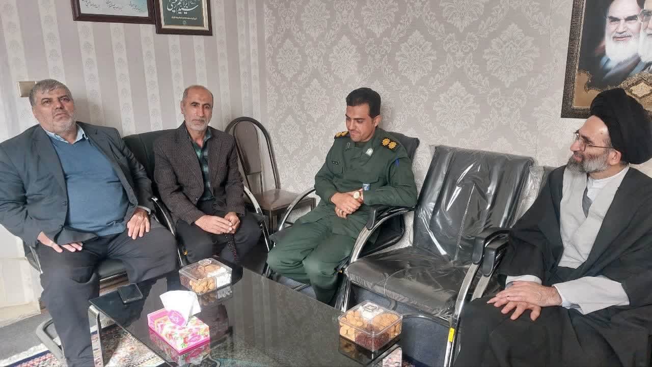 وصیت‌نامه‌های شهدا گنجینه‌ای راهبردی برای نسل امروز است