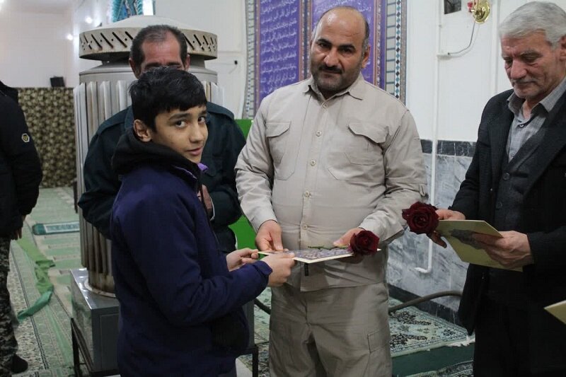 تقدیر مردمی کیهانشهر کرمانشاه از مدافعان امنیت+ تصاویر