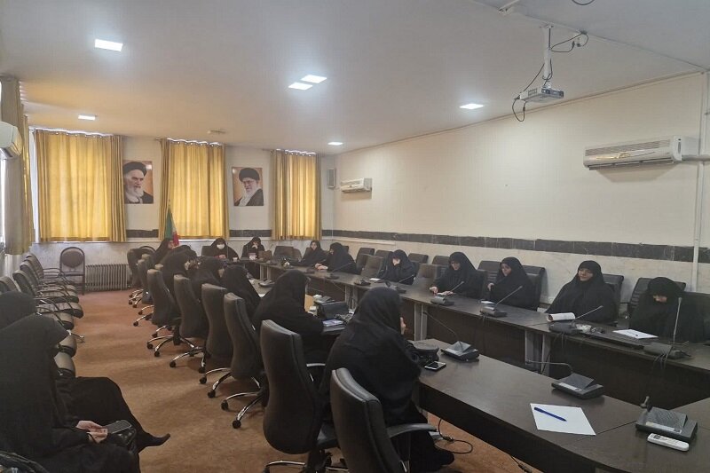 نشست تخصصی مربیان طرح امین ناحیه یک کرمانشاه برگزار شد+عکس