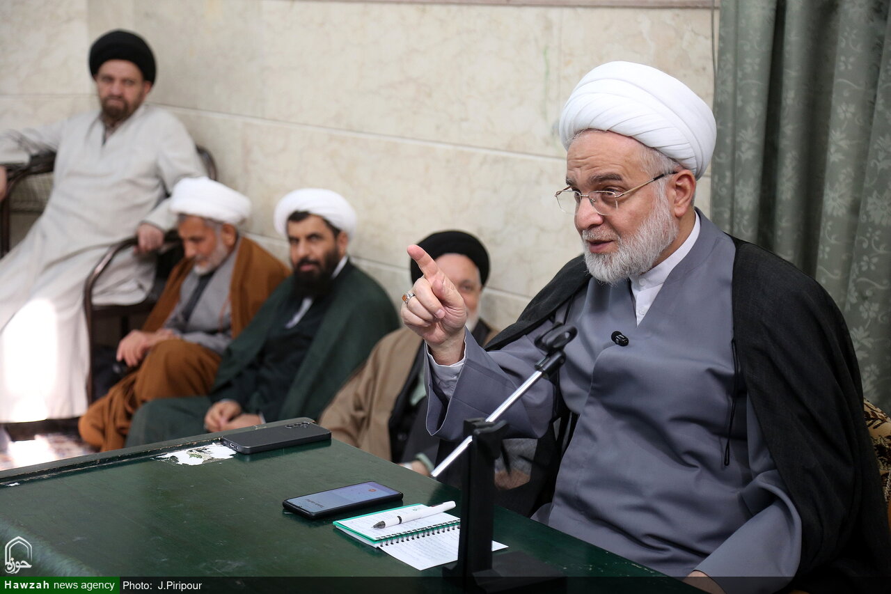 مردم هیچ‌گاه از آرمان‌های انقلاب عقب‌نشینی نکرده‌اند