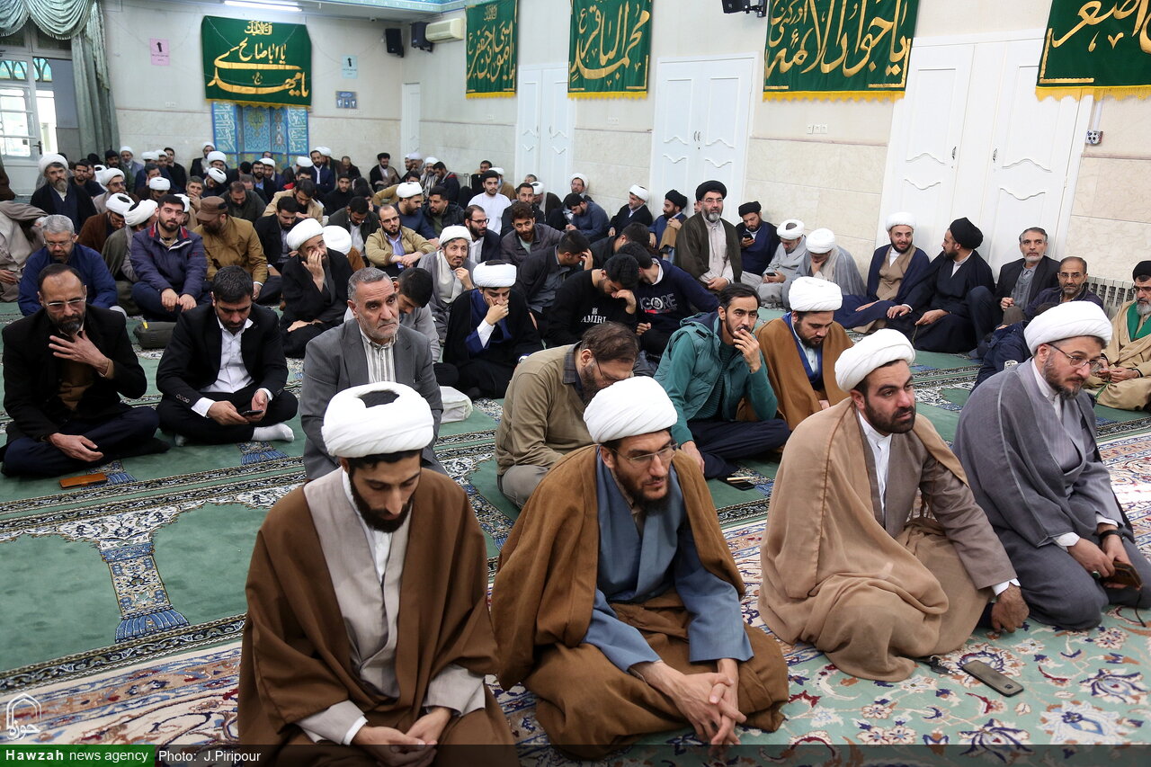 مردم هیچگاه از آرمانهای انقلاب عقبنشینی نکردهاند