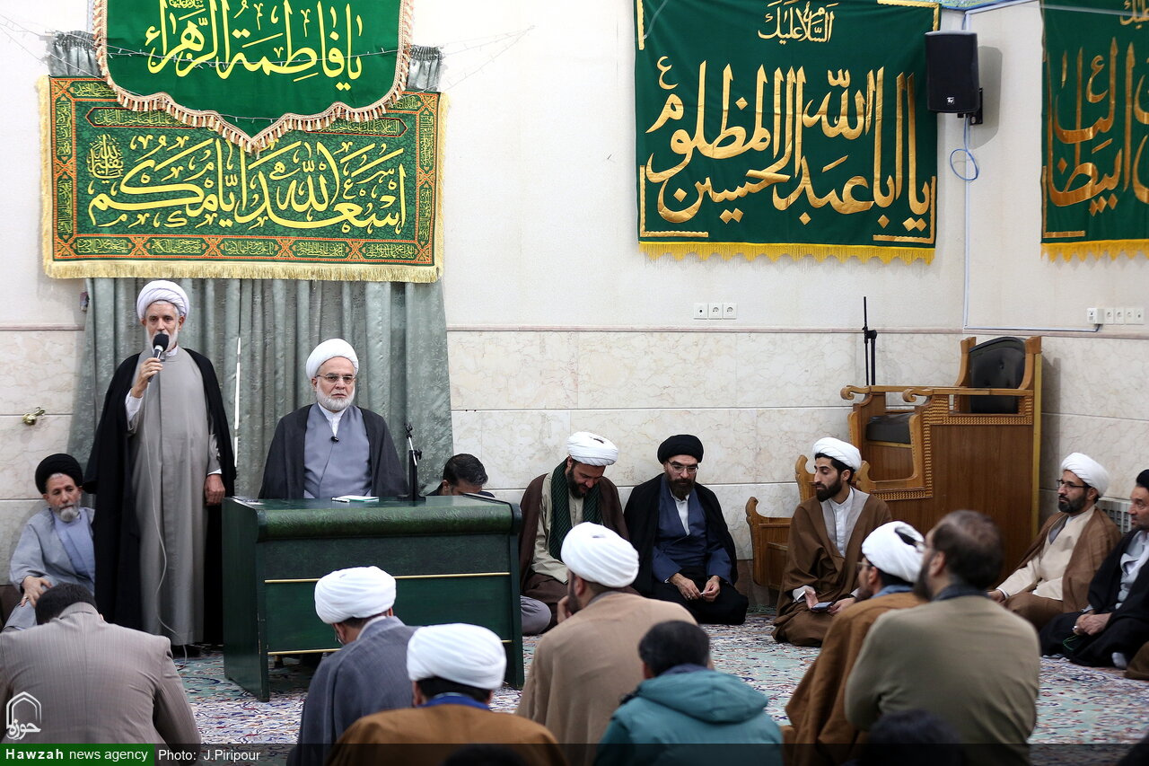 مردم هیچ‌گاه از آرمان‌های انقلاب عقب‌نشینی نکرده‌اند