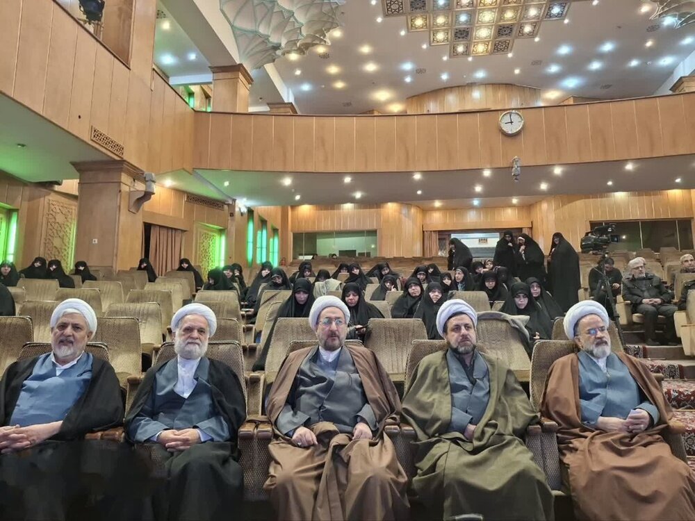 برگزاری اجلاس سالانه هیئت امنا و مدیران مدارس علمیه تهران با تأکید بر هم‌افزایی و تقویت نقش امناء+ تصاویر