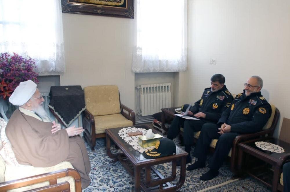 Ayatollah Javadi Amoli Urges Strategic Awareness of Enemies, Commends Police Forces