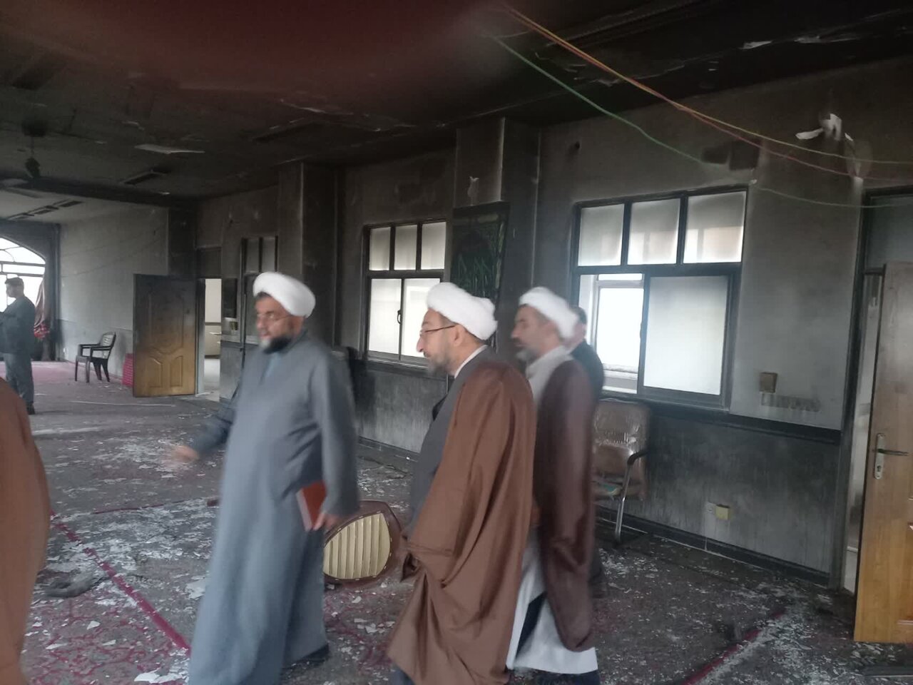 بازدید مسئولان حوزه علمیه خواهران کشور از ساختمان تخریبشده مدرسه علمیه حضرت زهرا(س) میبد+تصاویر