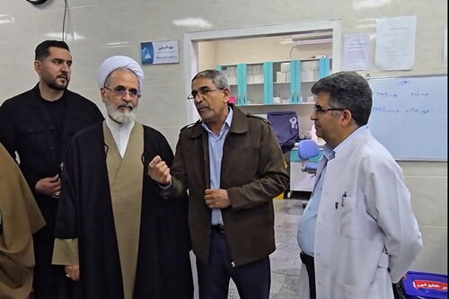 فیلم | بازدید آیت الله اعرافی از مرکز درمانی، گلزار شهدای گمنام و کلنگ زنی پروژه خوابگاه های متاهلی طلاب شهرستان رودان