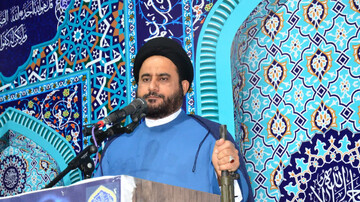 سپاه پاسداران نهادی مردمی و خار چشم دشمنان است