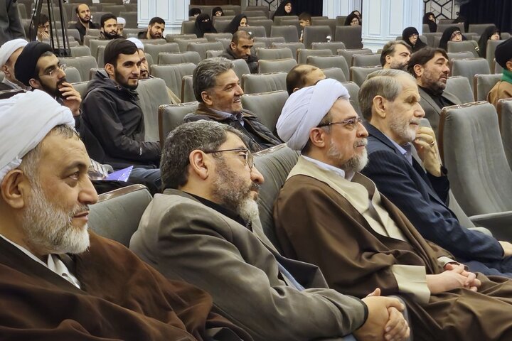 تصاویر/ بزرگداشت مقام علمی و اخلاقی مرحوم حجت‌الاسلام والمسلمین سقای بی‌ریا