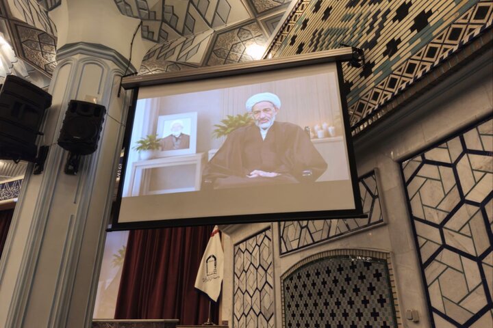 تصاویر/ بزرگداشت مقام علمی و اخلاقی مرحوم حجت‌الاسلام والمسلمین سقای بی‌ریا