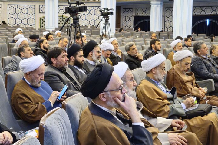 تصاویر/ بزرگداشت مقام علمی و اخلاقی مرحوم حجت‌الاسلام والمسلمین سقای بی‌ریا