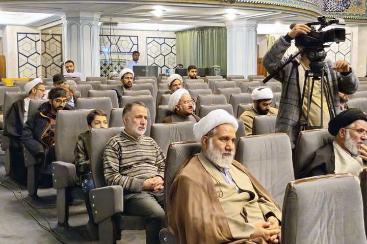 تصاویر/ بزرگداشت مقام علمی و اخلاقی مرحوم حجت‌الاسلام والمسلمین سقای بی‌ریا