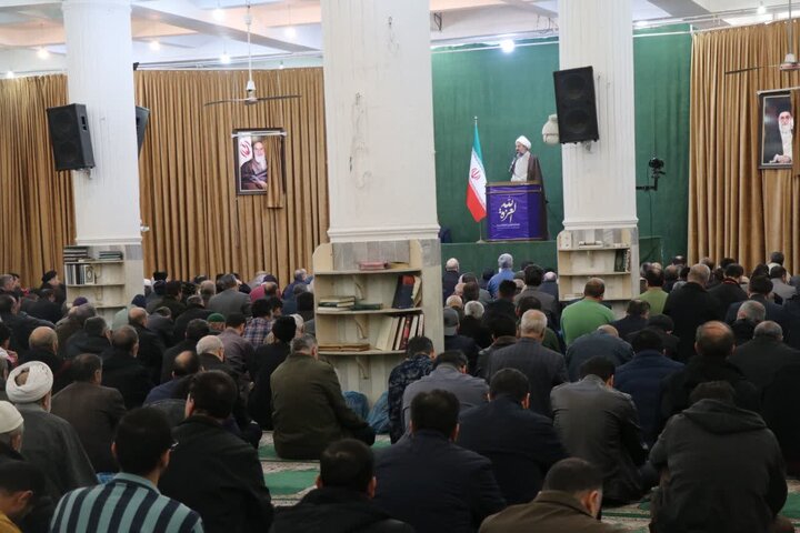 تصاویر/ نماز عبادی سیاسی جمعه در قرچک