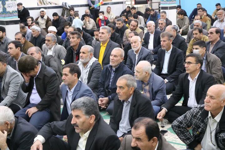 تصاویر/ اقامه نماز جمعه در شهرستان دهلران