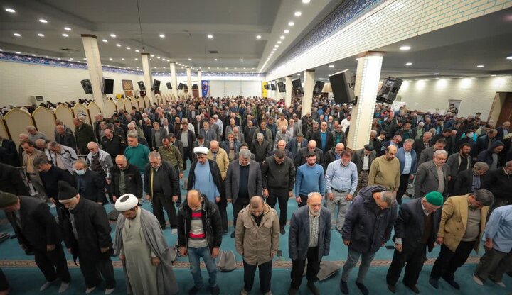 تصاویر/ نماز عبادی سیاسی جمعه در ساوجبلاغ