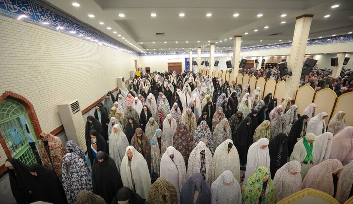 تصاویر/ نماز عبادی سیاسی جمعه در ساوجبلاغ