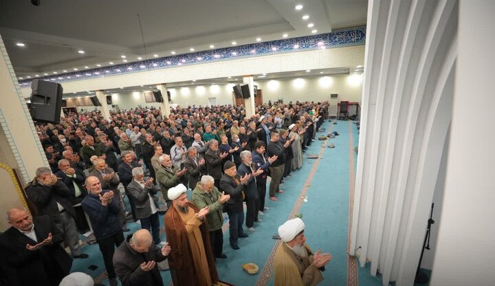 تصاویر/ نماز عبادی سیاسی جمعه در ساوجبلاغ