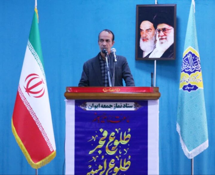 تصاویر/ اقامه نماز جمعه در شهرستان ایوان
