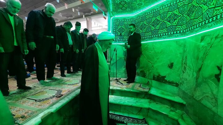 تصاویر/اقامه نماز جمعه در شهرستان خمین