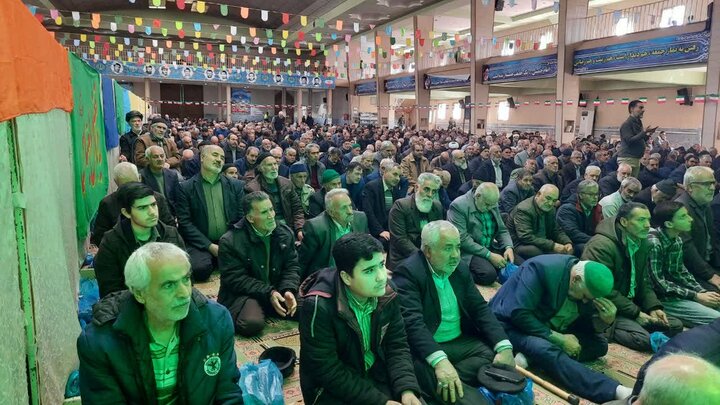 تصاویر/اقامه نماز جمعه در شهرستان خمین