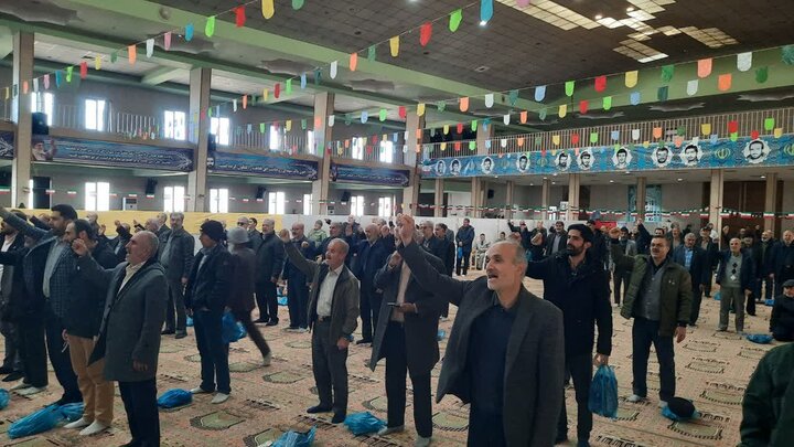 تصاویر/اقامه نماز جمعه در شهرستان خمین