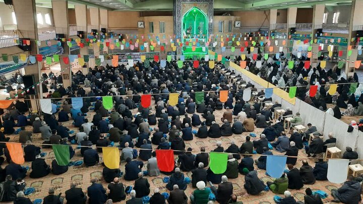 تصاویر/اقامه نماز جمعه در شهرستان خمین