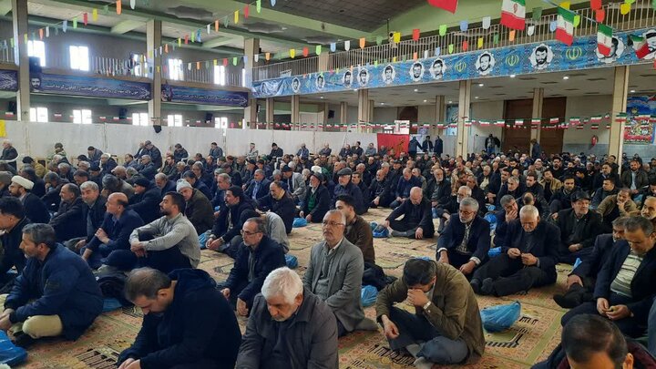 تصاویر/اقامه نماز جمعه در شهرستان خمین