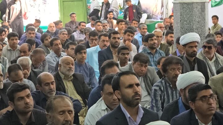 تصاویر/ اقامه نمازجمعه شهر ریگان