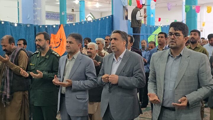 تصاویر/ اقامه نمازجمعه شهر ریگان