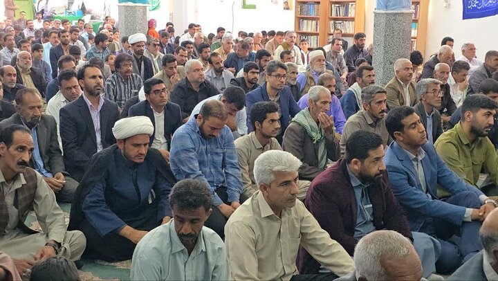 تصاویر/ اقامه نمازجمعه شهر ریگان