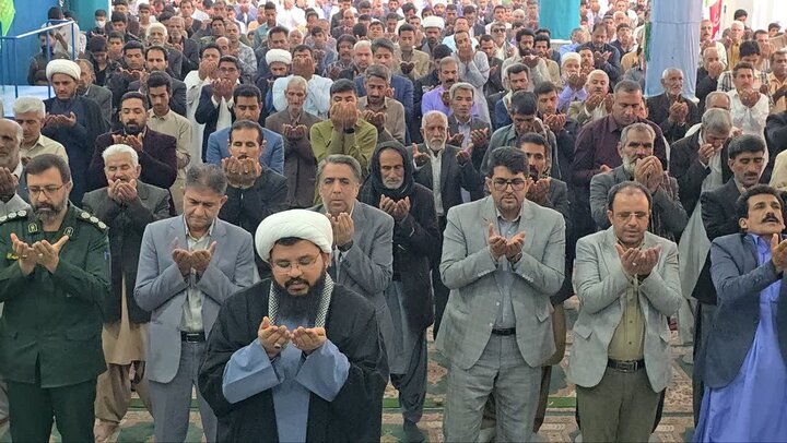 تصاویر/ اقامه نمازجمعه شهر ریگان