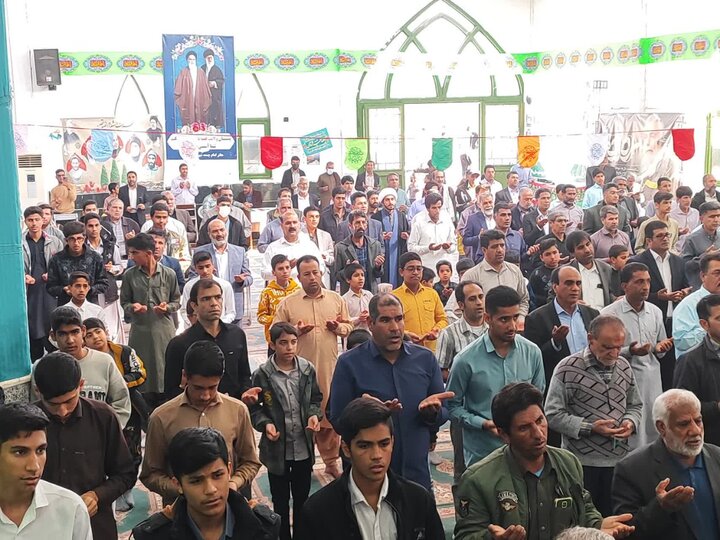 تصاویر/ اقامه نمازجمعه شهر ریگان