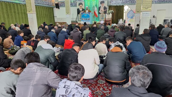 تصاویر/ اقامه نماز جمعه در شهرستان ترکمنچای