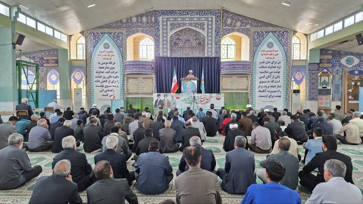 تصاویر/ اقامه نمازجمعه شهر عنبرآباد