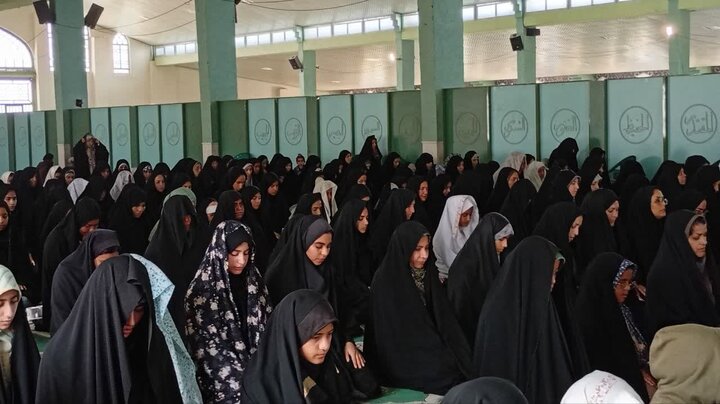 تصاویر/ اقامه نمازجمعه شهر عنبرآباد