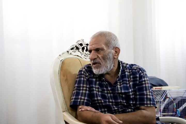 تصاویر/دیدار و دلجویی مدیرکل بنیاد شهید و امور ایثارگران استان مرکزی با جانباز سرافراز ابوالفضل اسدی