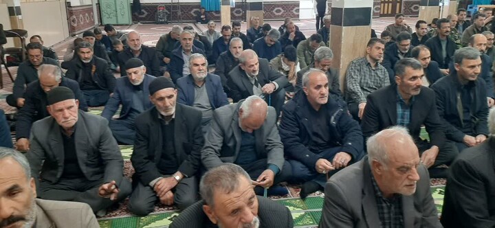 تصاویر/ اقامه نماز جمعه در شهرستان دندی