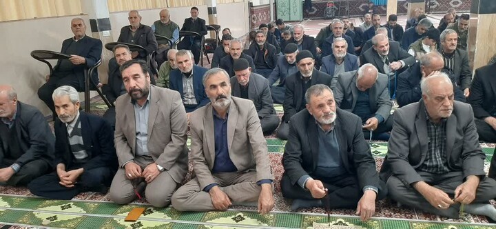 تصاویر/ اقامه نماز جمعه در شهرستان دندی