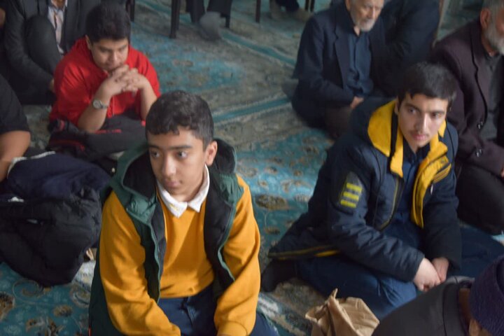 تصاویر/ نمازعبادی سیاسی جمعه آران وبیدگل