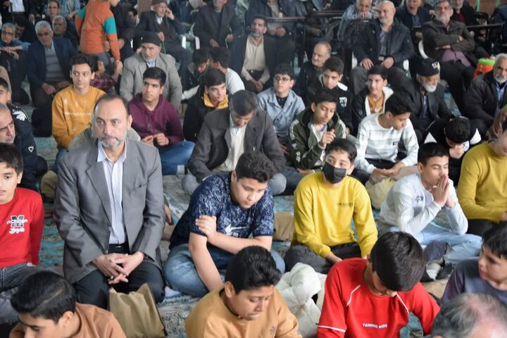 تصاویر/ نمازعبادی سیاسی جمعه آران وبیدگل