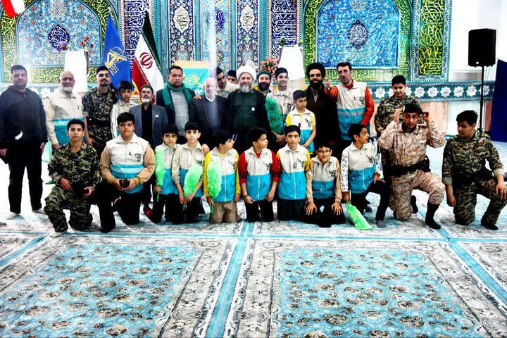 تصاویر/ نمازعبادی سیاسی جمعه آران وبیدگل