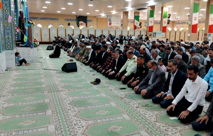 نمازجمعه بندر دیّر به روایت تصویر