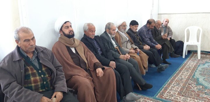 تصاویر/ نمازعبادی سیاسی جمعه نوش آباد