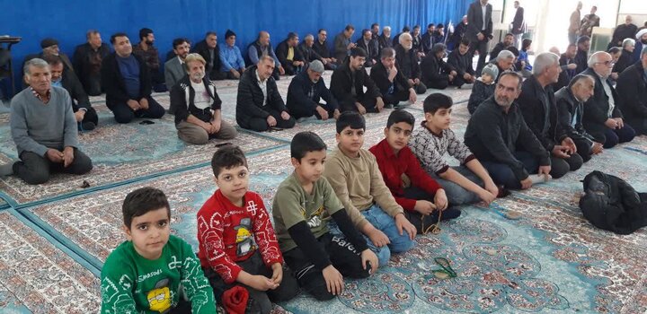 تصاویر/ نمازعبادی سیاسی جمعه نوش آباد