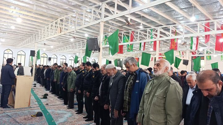 تصاویر/ نمازعبادی سیاسی جمعه نوش آباد