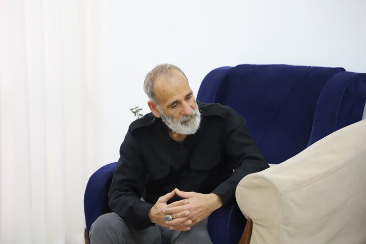 تصاویر/دیدار و دلجویی مدیرکل بنیاد شهید استان مرکزی با خانواده شهید مدافع امنیت رضا نوری